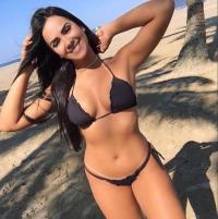 Esenyurt Escort Özge İle Baş Döndüren Zevkler